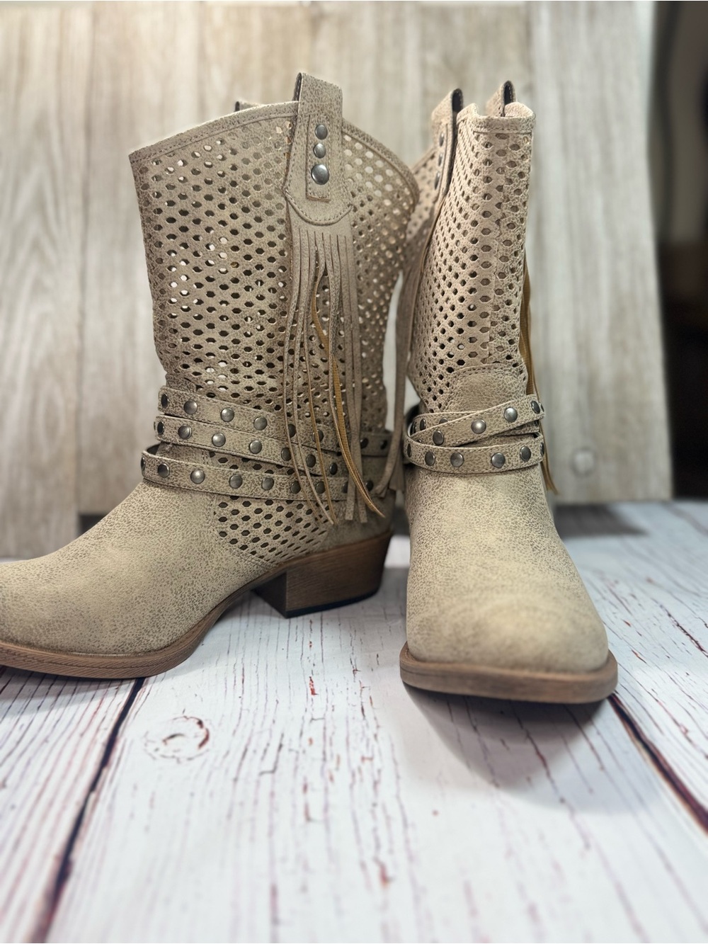 Coconuts by Matisse Lasso Western Boots | NEW in Box | Sand | Women’s Size 8M